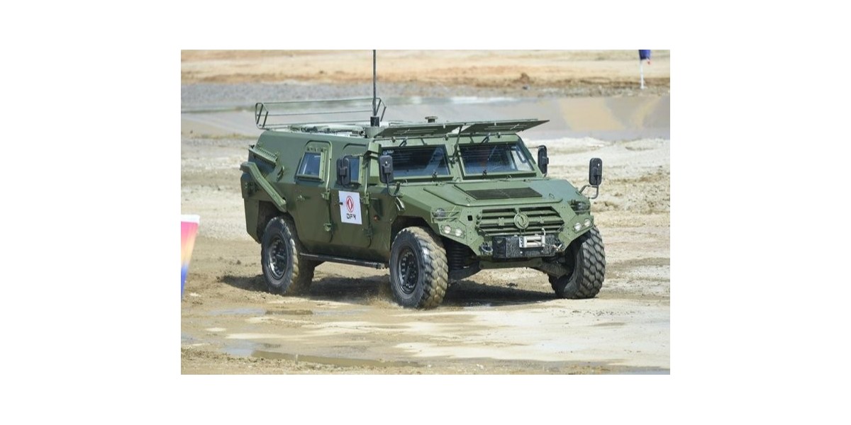 江蘇點焊機器人廠家為東風(fēng)猛士裝甲車制造焊接設(shè)備！